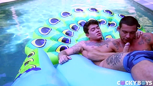 Bareback Fun Under the Sun: Clark Davis Ricky Roman Get Dirty – CockyBoys
