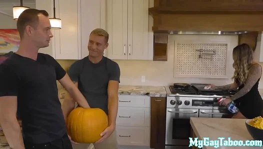Stepbrothers Heat Up Fast—Jocks Raw Ride Ends in Hot Cumload