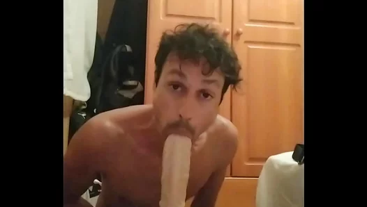 Lionel Hearts Devours a Massive 25cm Beast — See Him Conquer Every Inch