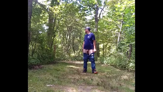 Wild Jack-off Session by Naughty Amateurs on Secluded Park Trail – RawGayFun 18+