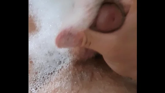 Soaked Horny: Hot Gays Jack Off Together in Steamy Luxury Tub – 18+