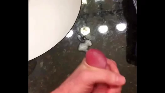 Steamy Morning Blowjob: Massive Cum Shot in Hot Shower Action – XXXGayScene 18+