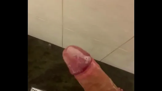 Drenched in Desire: Handsome Stud JERKS OFF CUMS HARD in Steamy Tub – 18+