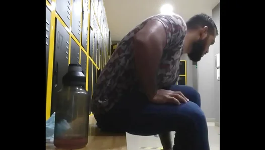 Big Bears Steaming Shower Solo Session – Raw Muscle Cravings Unleashed – HotGayMasturbate