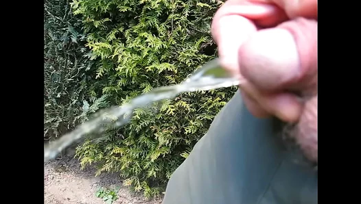 Blows Load After Intense Masturbation in Steamy Gay Solo Session – 18+