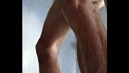 Spreading Wide: Hairy Cheeks Meet Rough Fingers in Steamy Bareback Action – AmateurGayX
