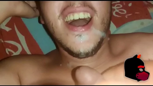 Amateur Blowie Under Canvas Gets Drenched in Hot Cum – XXXGayTentFun