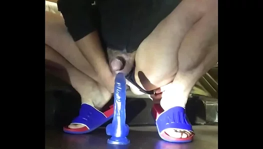Fucking Himself Deep On Stage While the Crowd Watches Obsessively – HotGayShows 18+