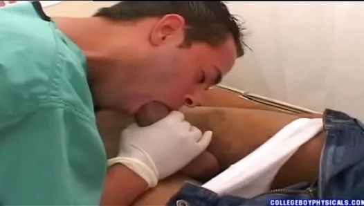 Unexpected Diagnosis: Horny Doc Gives X-Ray Treatment – GayClinic 18+