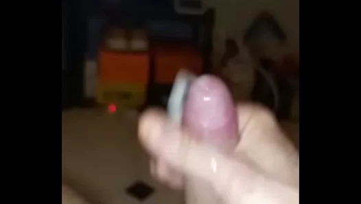 Riding Solo to Bliss: Hung Twink Blasts Thick Load – CumShot Heaven 18+