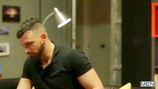 Big Dick Energy: Beefy Louis Fucks Enzos Tight Ass Hard – PornRack 18+
