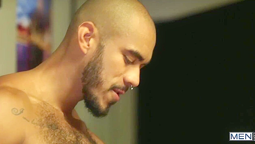 Big Dick Energy: Beefy Louis Fucks Enzos Tight Ass Hard – PornRack 18+