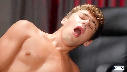 NYE Fireworks: Joey Mills Takes It Deep from Pax Perry – XXXGayPorn 18+