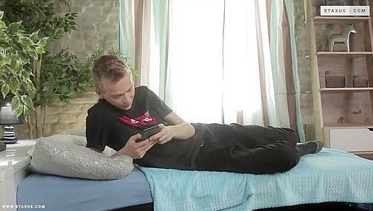Blonde Fire: Jamie Calvin Timmys Steamy Ride – GayXXXHeat 18+