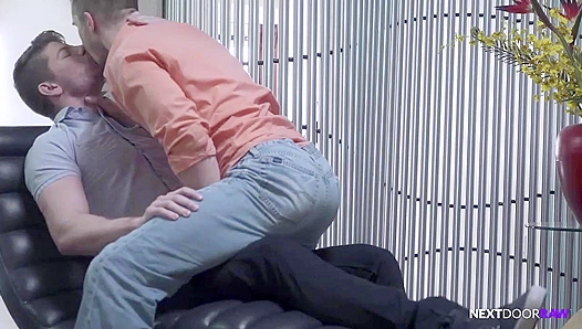 Bruno Goes Hard — Bareback Ride with Connor Halsteads Thick Load – NextDoor Raw