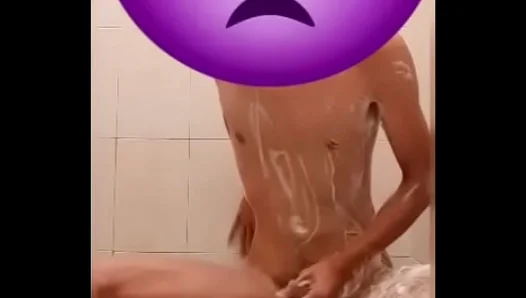 Blushing Beauty JERKS OFF With No Experience – Pure Amateur Heat! 18+