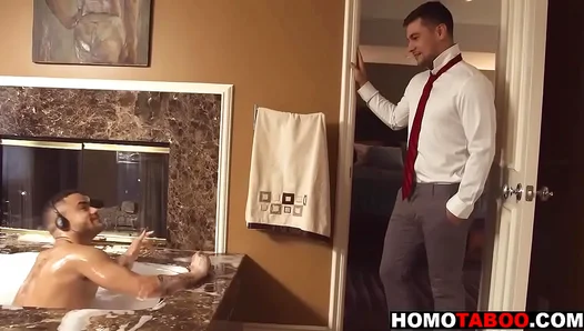 Stepbrother Dominates Me Rough After Fighting for Your Attention – GayPornHeat 18+