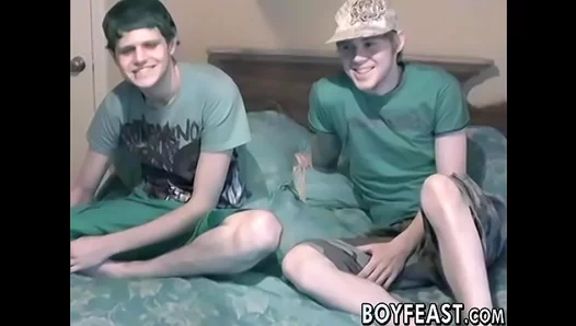 Nathan Dominates Horny Blonde Twink After Intense Foreplay – steamygaysex.com 18+