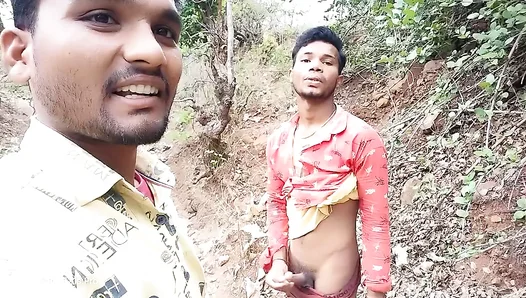 Lost in Nature: Hot Solo Jackoff Session Under the Blazing Sun – Steamy Outdoor Action