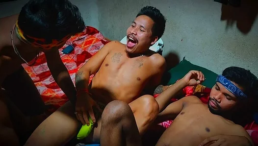 From Flirty Pics to Hot College Hookups: Passion Turns Raw – 18+
