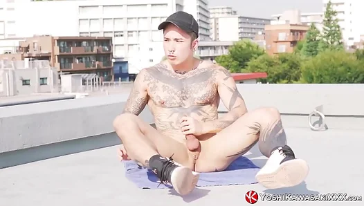 Yoshi Kawasakis Outdoor Solo: Steaming Hot Gay Pleasure – XXX Action