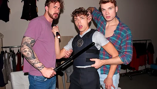 Double Penetration Delight: Two Horny Twinks Fill Curvy Guys Tight Hole – XXX