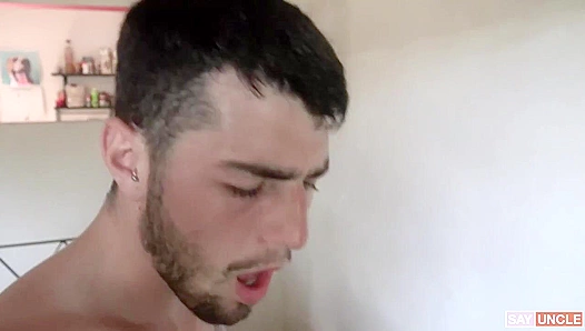 His Tight Latino Ass Gets Ripped Open for First Time – GayAmateurs 18+