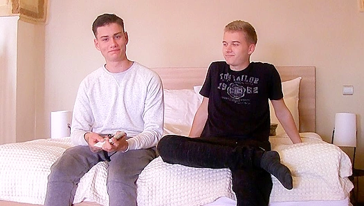 Czech Fire: Horny Amateurs Ignite in Wild Nude Threesome Action – XXX Gay