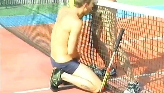 Slim Twins Share Steamy Bareback Love Outdoors – GayOutdoorX 18+