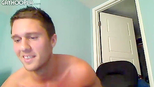 Late-Night Lust: Barrys Steamy Self-Pleasure Session – GayHoopla 18+