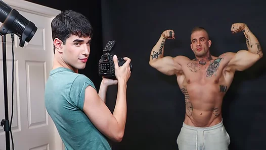 Hungry Young Stud Seduces Built Jock for Wild Bareback Ride – FitGayX 18+