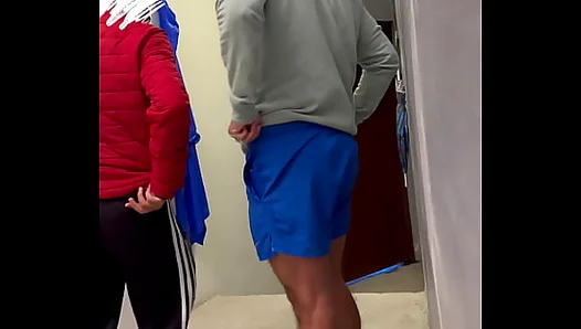Pro Blowjob Skills from a Hot Chickenseller — Addicted to Thick Cock – GayXXX 18+