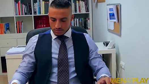 Klein Kerr Gets Dominated by Suit-Wearing Stud James Castle – MenAtPlay