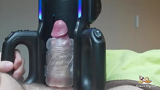 Epic Solo Ride: Lifelike Giant Cock Delivers Mind-Blowing Orgasm – 18+