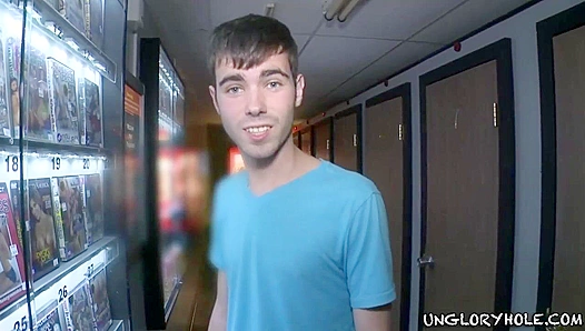 First Time Blown Away: Naive Guy Discovers Love for Cock – UnglorifiedHole
