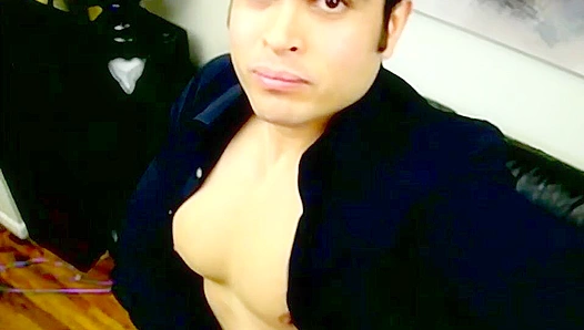 Pretty Boy Flexes His Thick Curves Just for Your Pleasure – OurBoyFriends
