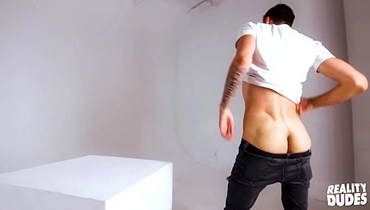 Lucas James Strips Down: Tight Ass on Shameless Display – RealityDudes