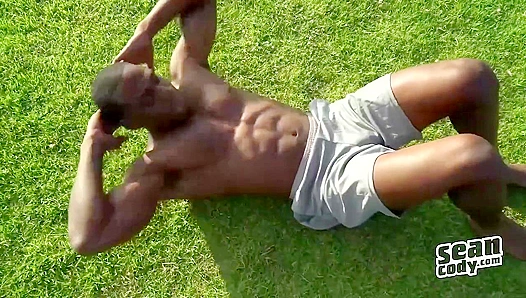 Desmonds Massive BBC Action – Solo Stamina Like Never Before – GayPornHub 18+