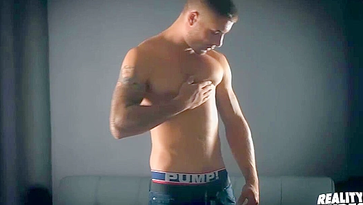 Tony Sosa Flexes His Sculpted Physique Before Going Wild Jerking Off – RealityDudes 18+