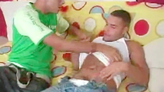 Mauricio Vinnie Go Hard in Steamy Missionary Ride – 18+