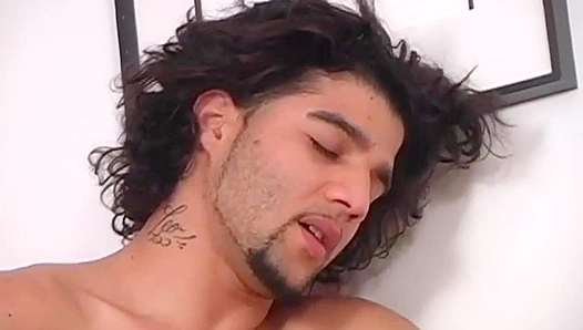 Antonios Burning Desire: 21YO Hunk Takes Charge With Fiery Passion – HotLatinBeats 18+