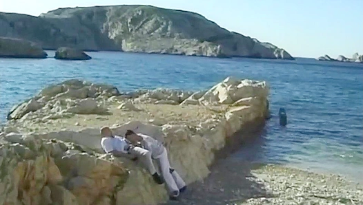 Rough Waves, Raw Heat — Amateur Guys Fuck Wild Bareback on the Beach – GayPrideX 18+