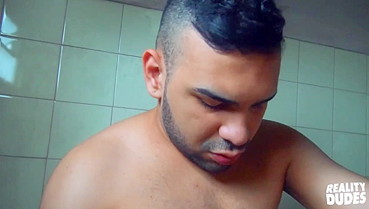 Hot Steam, Hard Bodies: Adonis Andy Fuels Forbidden Lust – RealityDudes