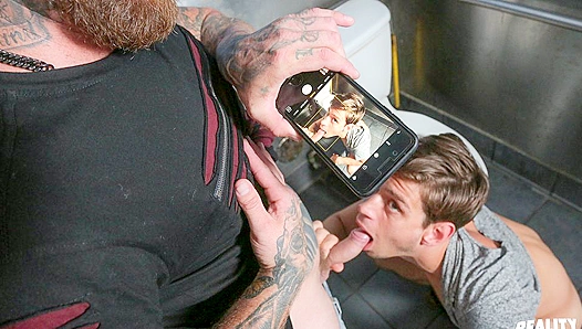 Gage Unkutts Risky Bathroom Encounter – Steamy Public Play RealityDudes 18+
