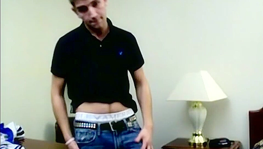 Justins Hot Amateur Premiere – Tight Physique, Hard Cock Exposed! – GayXXXHub 18+