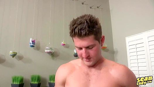 Horny Hunk Jerks Off His Thick Hairy Cock Raw – SeanCodyX 4K