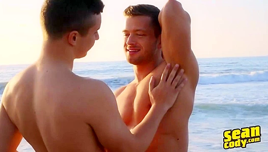 Deacon Gibson Goes Wild — Hot Bareback Ride on the Floor – SeanCodyX