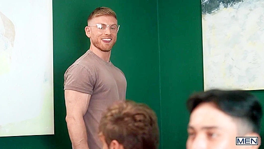 King Takes Control On Cam: Hot Gay Action Post Wild Game Night – Cameron Neuron 18+