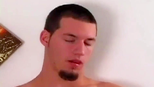 Robert Goes Wild Sucking Huge, Pulsating Cocks – Steamy Gay XXX